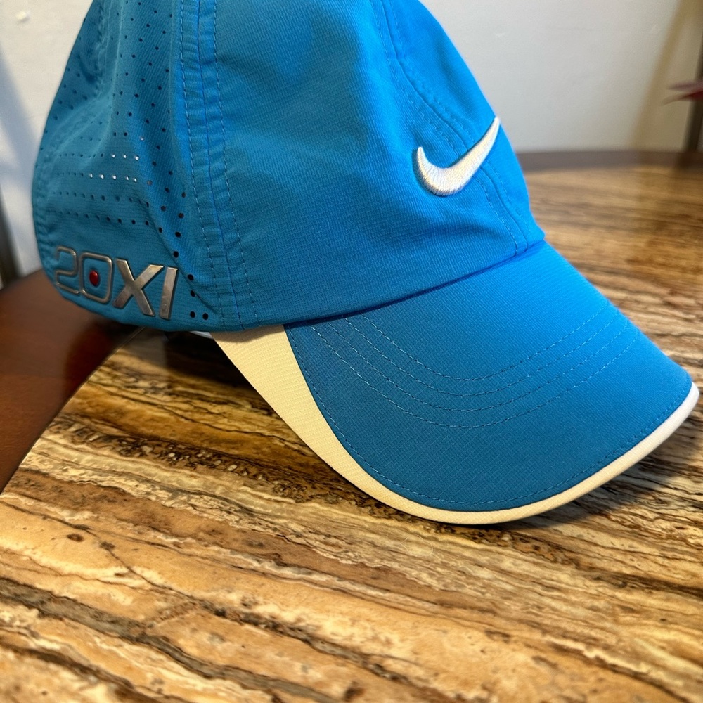 Golf hat - Picture 2 of 7